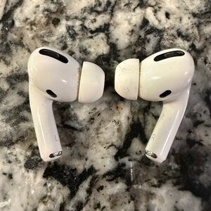 Apple Air Pods Pro (No Case)